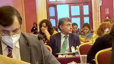 Pepín durante la sesión de la que se tuvo que ir. Pepín durante la sesión de la que se tuvo que ir.