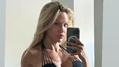 Luciana Salazar lució un microbikini con un diseño nuevo. Luciana Salazar lució un microbikini con un diseño nuevo.