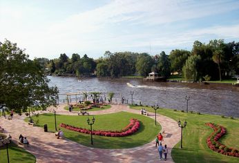 Luján está a 72 kilómetros de la Ciudad de Buenos Aires.