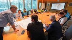 Jorge Macri reunido con el Equipo de Emergencias de la Ciudad.