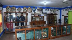 El recorrido muestra la historia del crimen y del sistema carcelario argentino a través de objetos, uniformes y registros históricos.