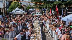 Este pueblo es conocido por su famoso Strudel Fest. Este pueblo es conocido por su famoso Strudel Fest.