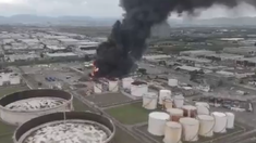 Al menos dos muertos y nueve heridos tras una explosión en un depósito de combustible en Italia. Al menos dos muertos y nueve heridos tras una explosión en un depósito de combustible en Italia.