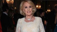 Mirtha Legrand conducirá sentada Mirtha Legrand conducirá sentada