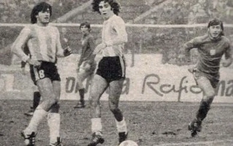 Trobbiani y Tarantini durante el partido con Polonia. Trobbiani y Tarantini durante el partido con Polonia.