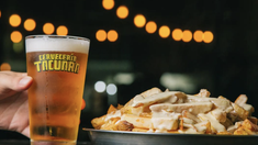 El restaurante de Buenos Aires para disfrutar una amplia variedad de cervezas. El restaurante de Buenos Aires para disfrutar una amplia variedad de cervezas.