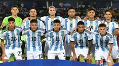 Este futbolista tuvo varias convocatorias a la Selección. Este futbolista tuvo varias convocatorias a la Selección.