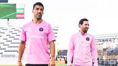 Messi empezó a la par de sus compañeros, pero luego hizo tareas diferenciadas Messi empezó a la par de sus compañeros, pero luego hizo tareas diferenciadas