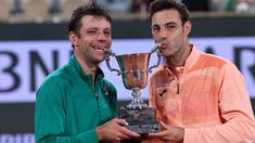 Horacio Zeballos se consagró campeón del Roland Garros en dobles junto al español Marcel Granollers Horacio Zeballos se consagró campeón del Roland Garros en dobles junto al español Marcel Granollers