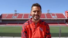 Juan Marconi renunció a su cargo como vicepresidente segundo de Independiente, aduciendo diferencias con la conducción del club. Juan Marconi renunció a su cargo como vicepresidente segundo de Independiente, aduciendo diferencias con la conducción del club.
