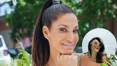 Junto a su perro mostró cuál es la tendencia del verano. Junto a su perro mostró cuál es la tendencia del verano.