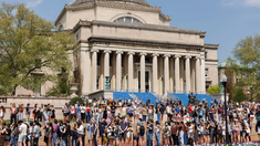 Cientos de estudiantes tomaron el campus de la Universidad de Columbia en protesta contra la guerra en Gaza. Cientos de estudiantes tomaron el campus de la Universidad de Columbia en protesta contra la guerra en Gaza.