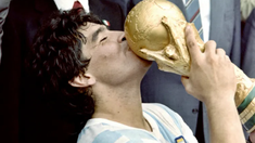 Los herederos de Diego Maradona repudiaron el contenido de las publicaciones en la página de Facebook. Los herederos de Diego Maradona repudiaron el contenido de las publicaciones en la página de Facebook.