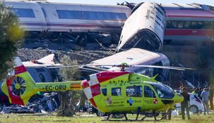 Un tren de alta velocidad chocó a otro que estaba detenido en la provincia de Toledo.
