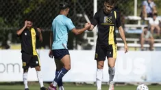 Racing jugó dos partidos amistosos ante Almirante Brown. Racing jugó dos partidos amistosos ante Almirante Brown.