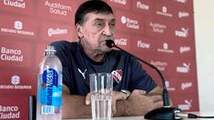 El técnico completó su segunda etapa en el club, ya lo había dirigido en la temporada 2005/06. El técnico completó su segunda etapa en el club, ya lo había dirigido en la temporada 2005/06.