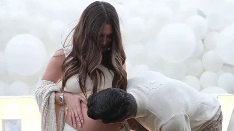 Cami Homs y José Sosa serán padres de una nena.
