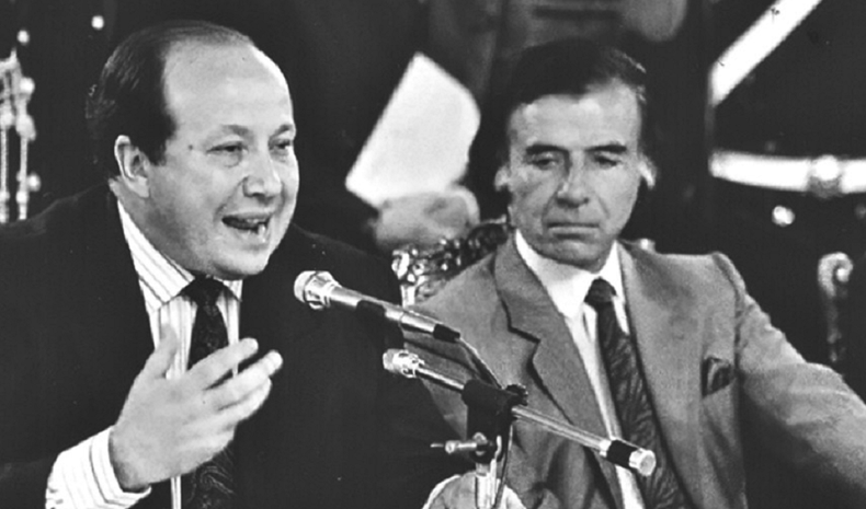 Roberto Dromi junto a Carlos Menem.