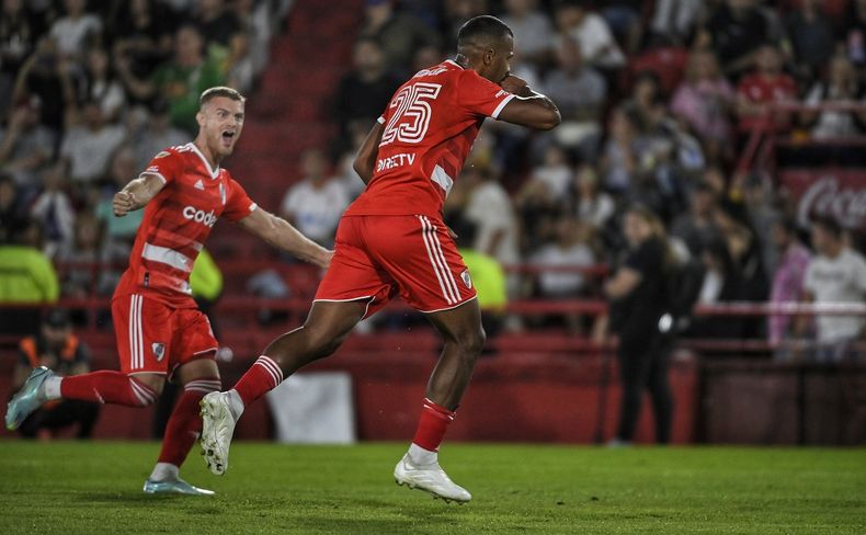 El festejo de Rondón en uno de sus goles.
