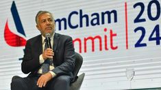 Alfredo Cornejo habló en el AmCham Summit.