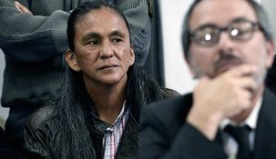 Los oficiales de la policía informan todos los movimeintos de la salud de Milagro Sala.