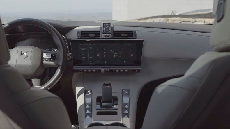 Nuevo sistema de infotainment denominado DS Iris System.