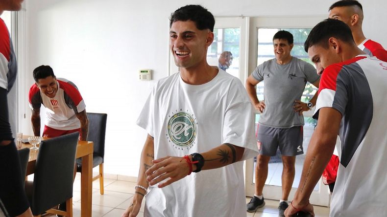 Altamirano visitó a sus compañeros de Estudiantes (LP).&nbsp;