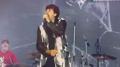 “Tienen tantas mentiras, tanta criptomoneda, tanta libertad. Y digo fuera de aquí, y digo fuera dolor”, cantó Ciro en el Cosquín Rock “Tienen tantas mentiras, tanta criptomoneda, tanta libertad. Y digo fuera de aquí, y digo fuera dolor”, cantó Ciro en el Cosquín Rock