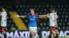 Leguizamón marcó los dos goles de San Lorenzo en el trunfo sobre Chacarita, Leguizamón marcó los dos goles de San Lorenzo en el trunfo sobre Chacarita,