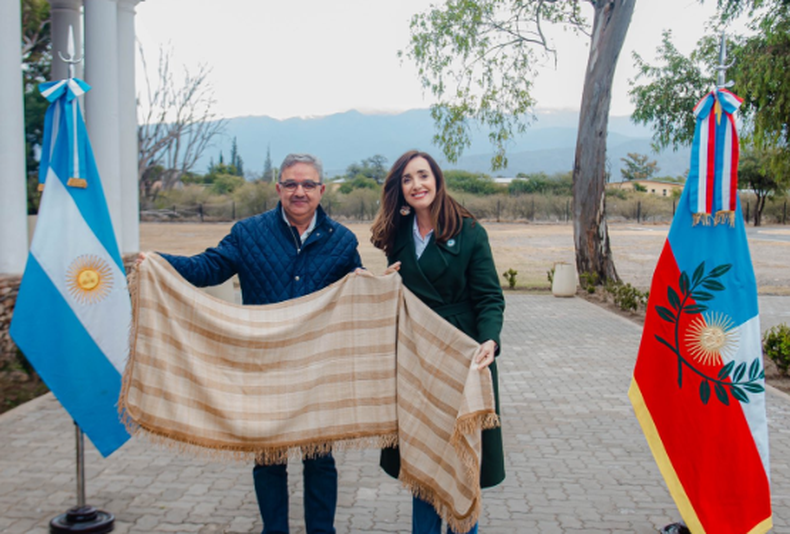 En medio de la interna con Milei