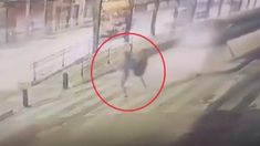 Dos adolescentes fueron atropelladas en San Justo: el conductor iba por el Metrobus y huyó
