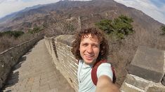 Luisito Comunica ya visitó la Muralla China en otra ocasión y ahora volvió con su novia. Luisito Comunica ya visitó la Muralla China en otra ocasión y ahora volvió con su novia.