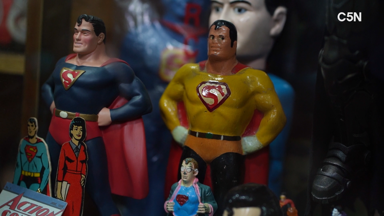 El museo tiene m&aacute;s de 600 piezas de Superman, el superh&eacute;roe favorito de Demian.
