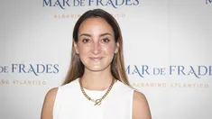 Para ella, el secreto no está en los productos caros ni en largos procedimientos, sino en la constancia. Para ella, el secreto no está en los productos caros ni en largos procedimientos, sino en la constancia.