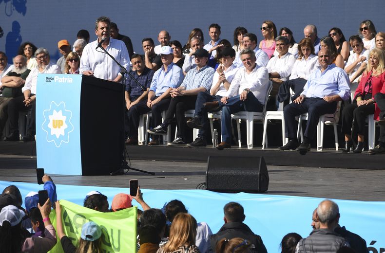 El Frente de Agrupaciones Peronistas convocó a la militancia a dar un apoyo contundente a Sergio Massa