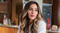 La actriz mostró su panza de embarazada mientras cocinó el emparedado que se hizo viral. La actriz mostró su panza de embarazada mientras cocinó el emparedado que se hizo viral.