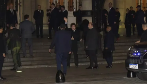 Milei llegó al Colón minutos antes de las 20.