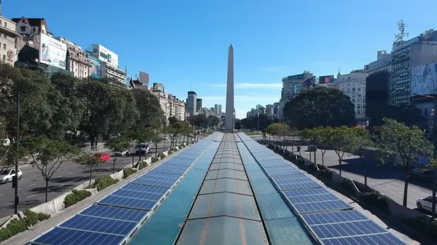 domingo agradable en la ciudad