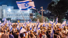 Decenas de miles de israelíes protestaron contra la legislación de reforma judicial.