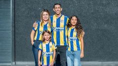 La familia Di María volverá a Rosario, tras su paso por Portugal. La familia Di María volverá a Rosario, tras su paso por Portugal.