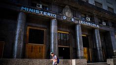 El Ministerio de Economía informó el déficit primario. El Ministerio de Economía informó el déficit primario.