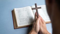 Video: una abuela le rezó durante 15 años a un juguete de Star War pensando que era un santo Video: una abuela le rezó durante 15 años a un juguete de Star War pensando que era un santo