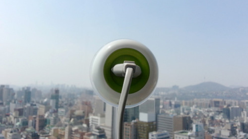 El dispositivo es ideal para cortes de luz o viajes sin acceso a electricidad.