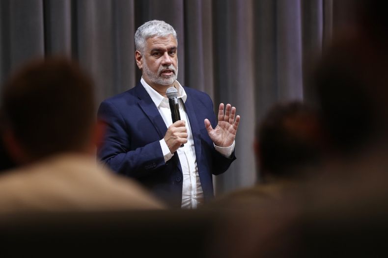 El secretario aseguró que se está respetando en los comercios el acuerdo para los cinco cortes de carne.