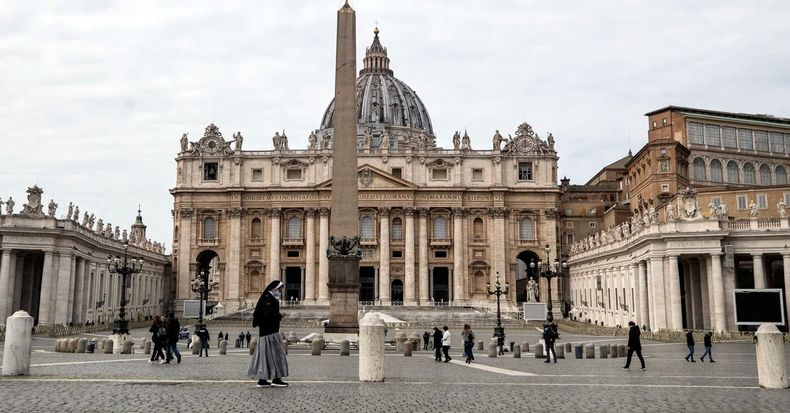 Un hombre entró a la fuerza con un coche en el Vaticano.&nbsp;