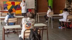 El cronograma previsto unifica todos los niveles: inicial, primario y secundario.