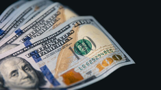 El dólar oficial atraviesa una semana de altibajos. El dólar oficial atraviesa una semana de altibajos.