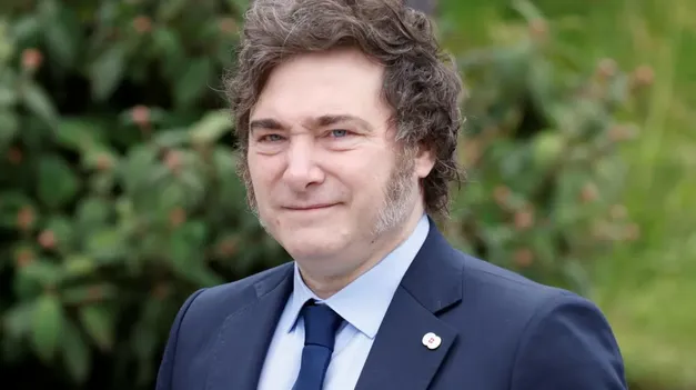 Javier Milei enfrenta nuevas resistencias pero confía en el dólar barato y el apoyo de Trump para llegar hasta octubre