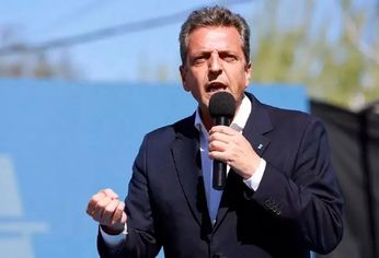El dirigente compatió un mensaje en sus redes sociales tras conocerse la triste noticia del músico popular. El dirigente compatió un mensaje en sus redes sociales tras conocerse la triste noticia del músico popular.