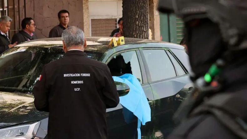 Asesinaron a tiros a dos colaboradores de la jefa de Gobierno de la Ciudad de México.
